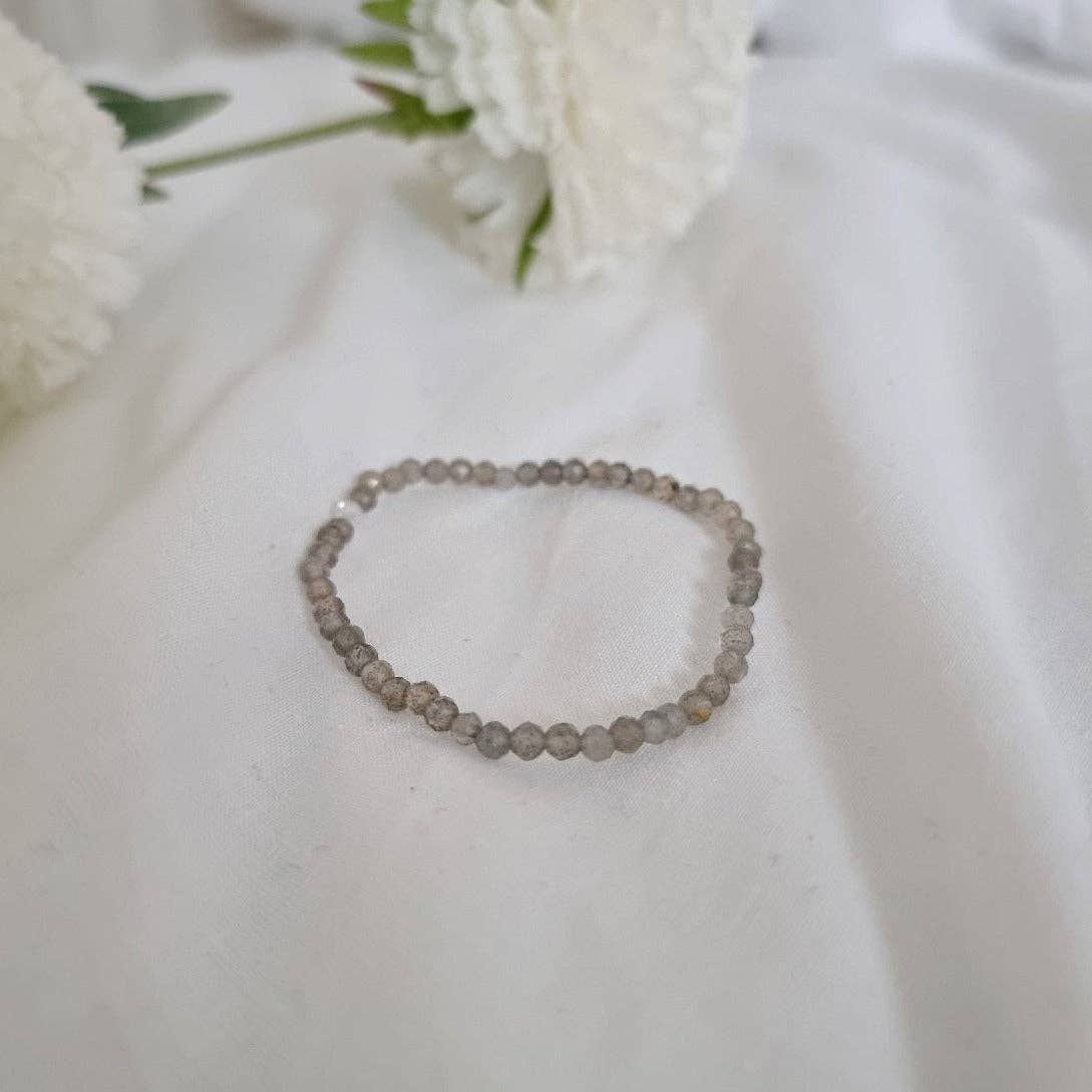 Tiny Labradorite Bracelet