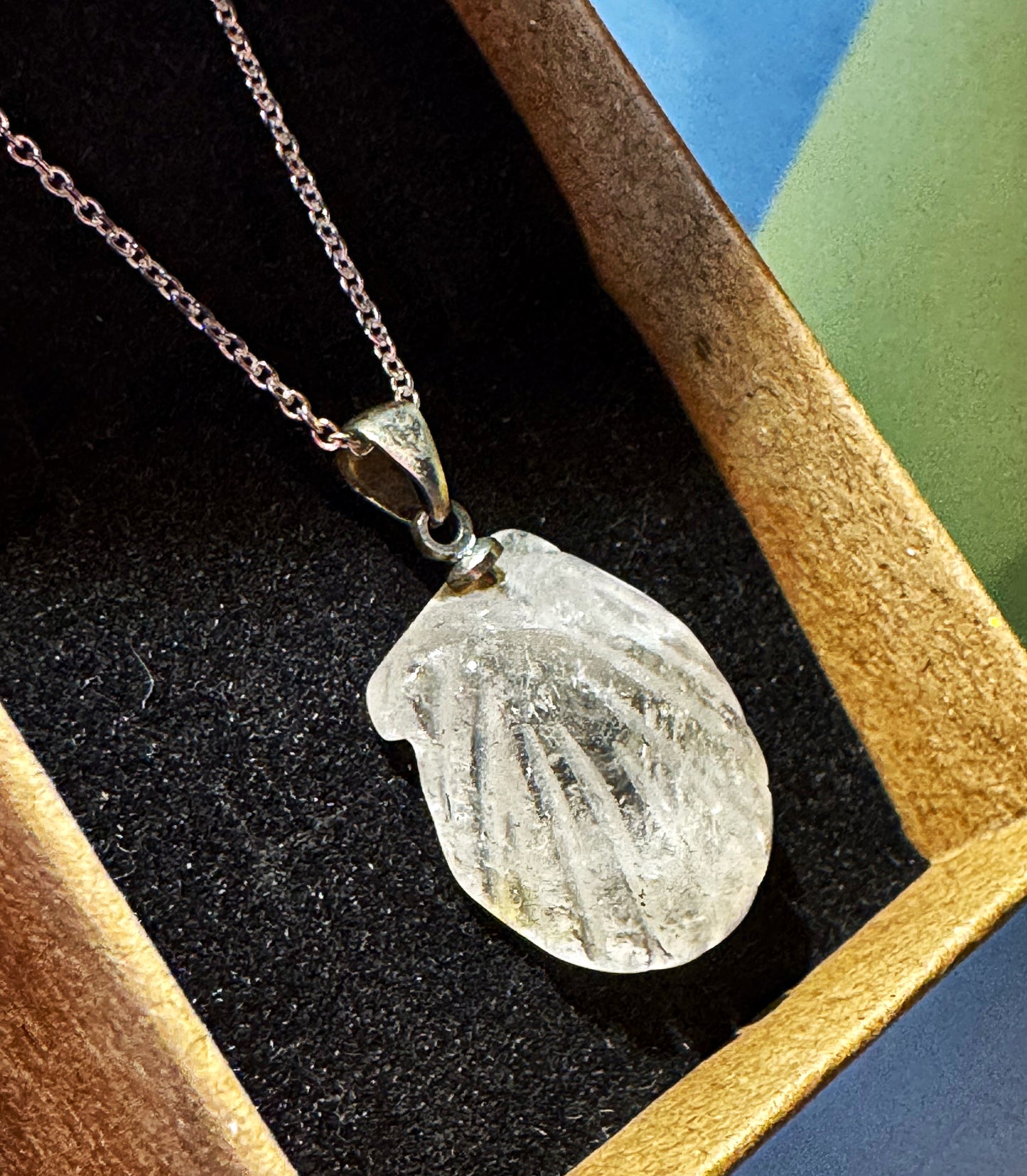 Quartz Crystal Shell pendant and chain