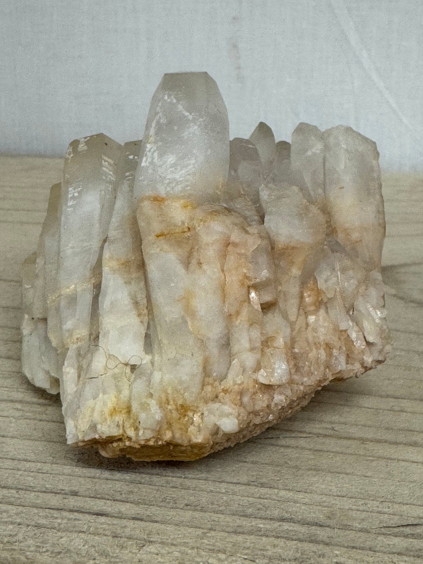 Quartz cluster