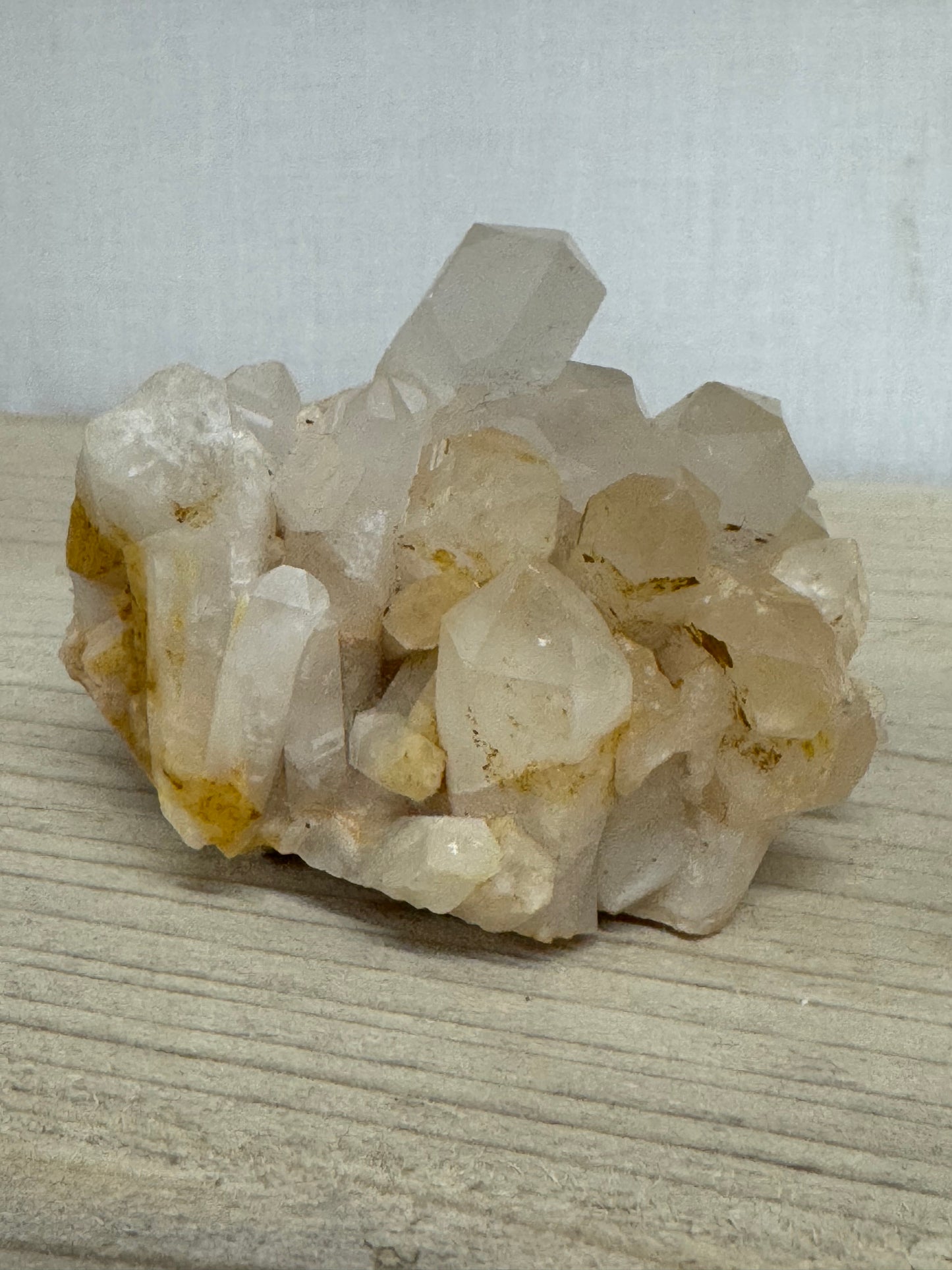 Quartz cluster