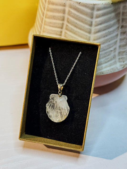 Quartz Crystal Shell pendant and chain
