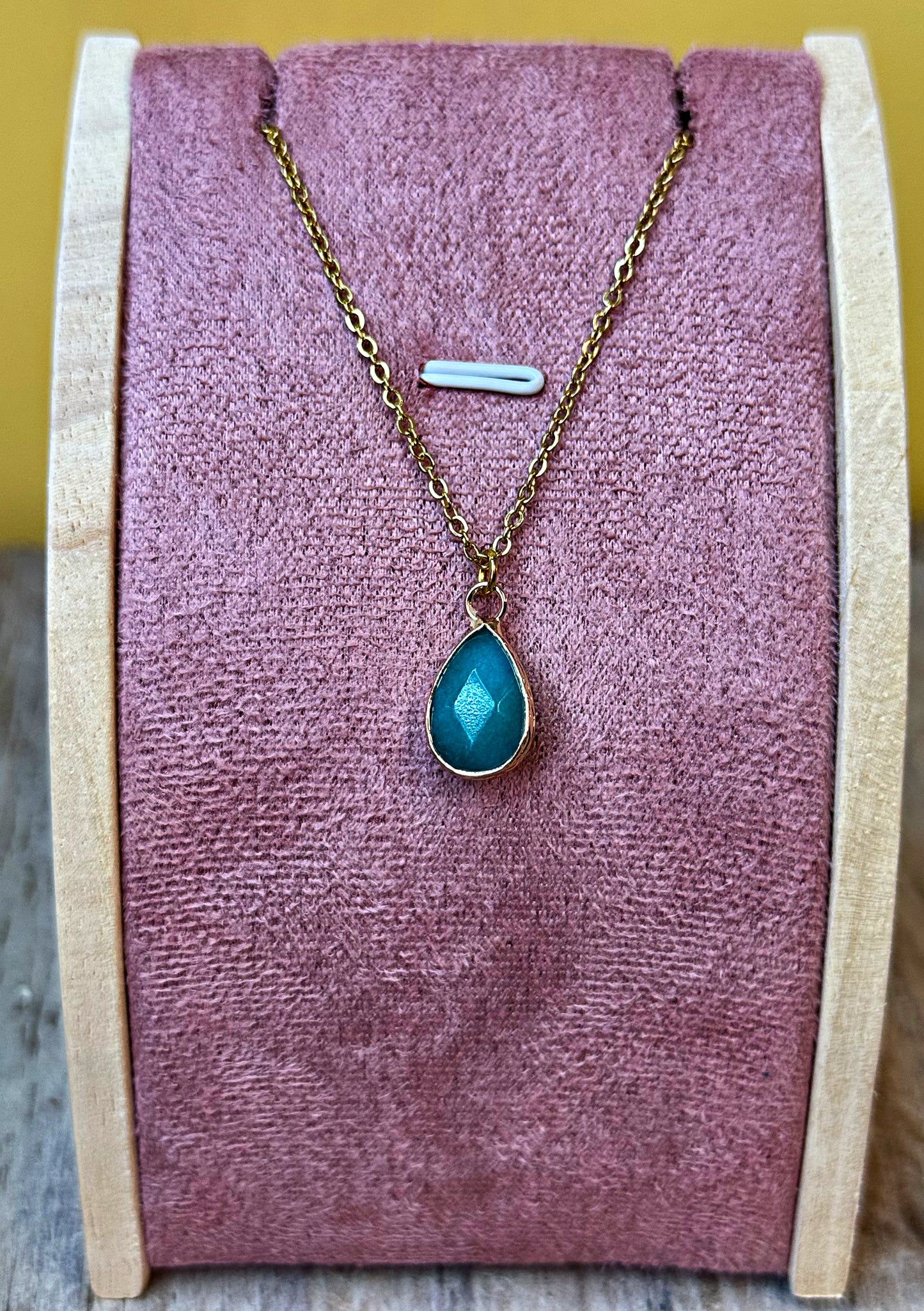 Drop Pendant Necklace: Turquoise