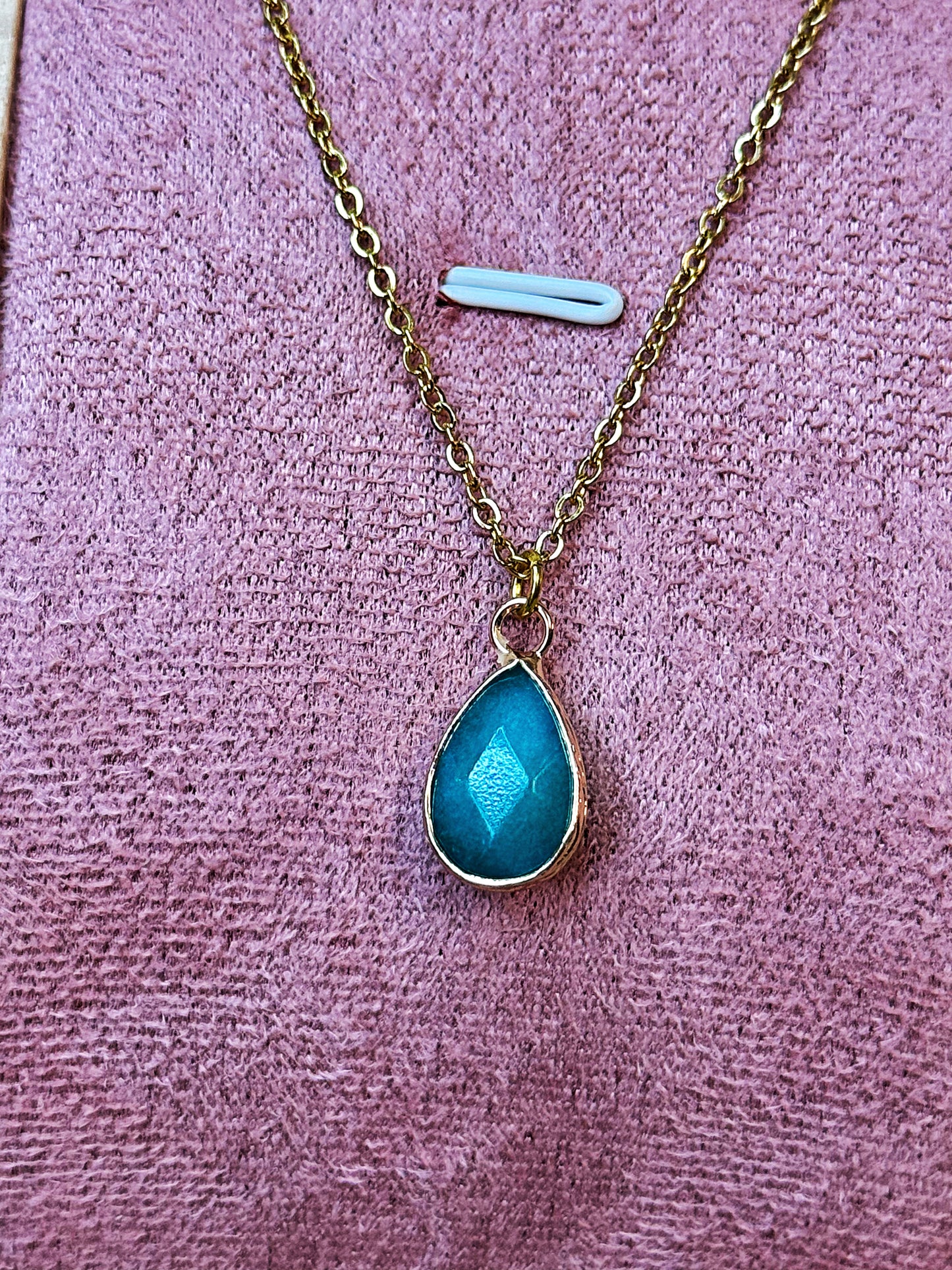 Drop Pendant Necklace: Turquoise
