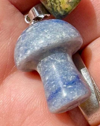 Crystal mushroom pendant- 2cm