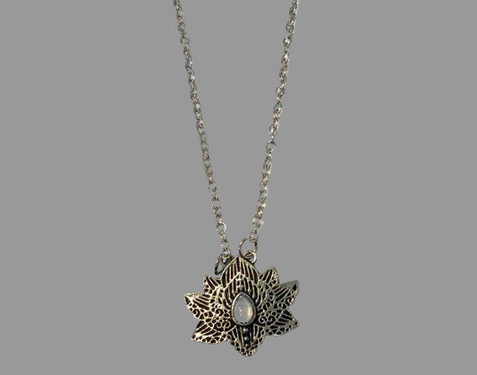 Delicate Necklace with Lotus Pendant