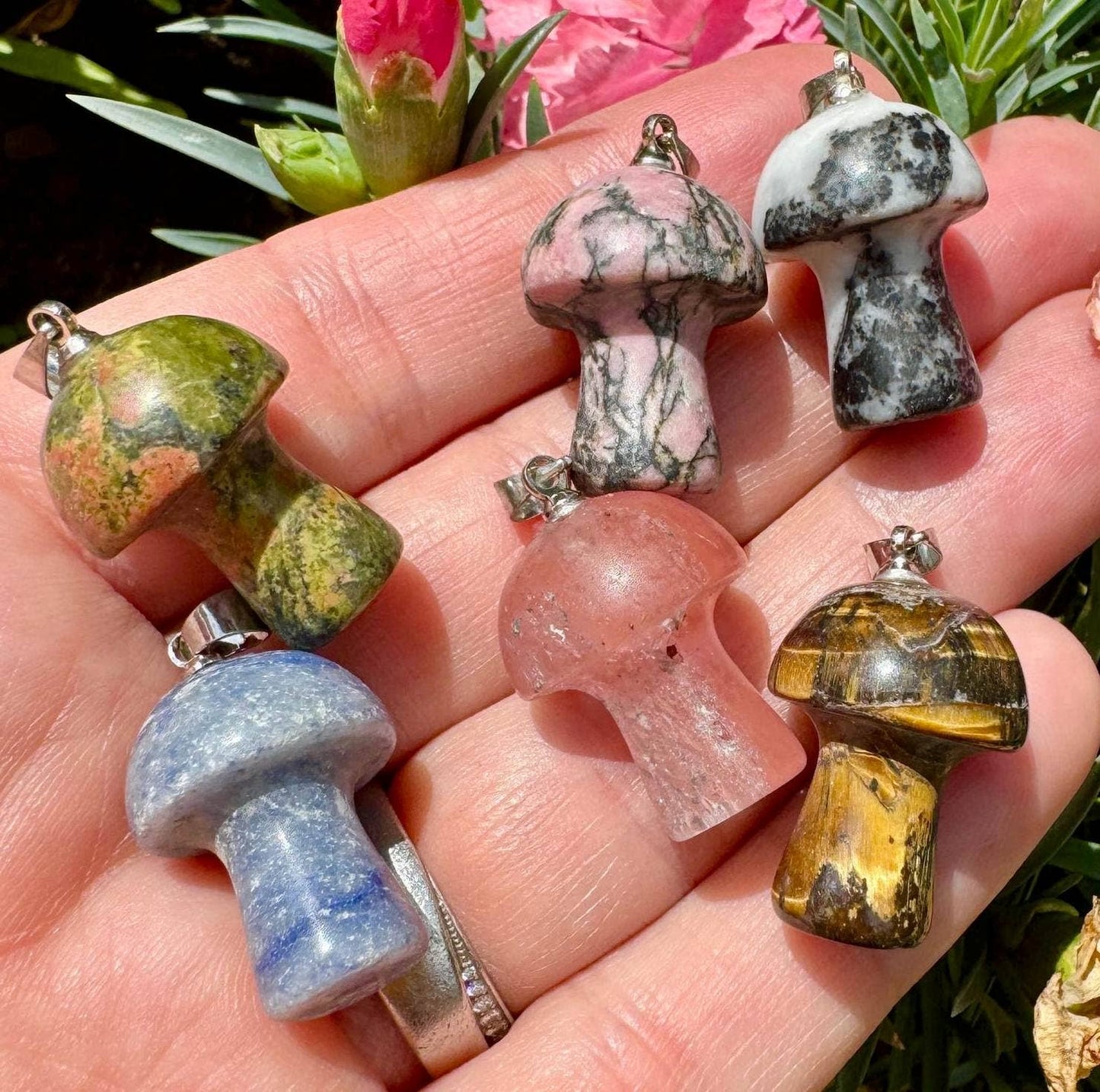Crystal mushroom pendant- 2cm
